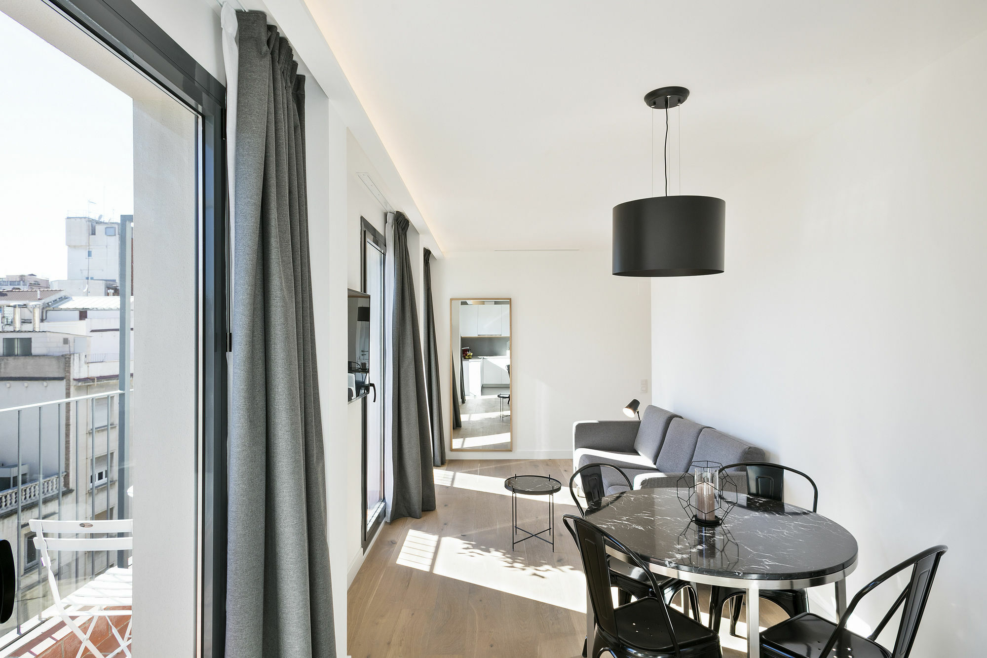 Aparthotel Murmuri Mercader 4*